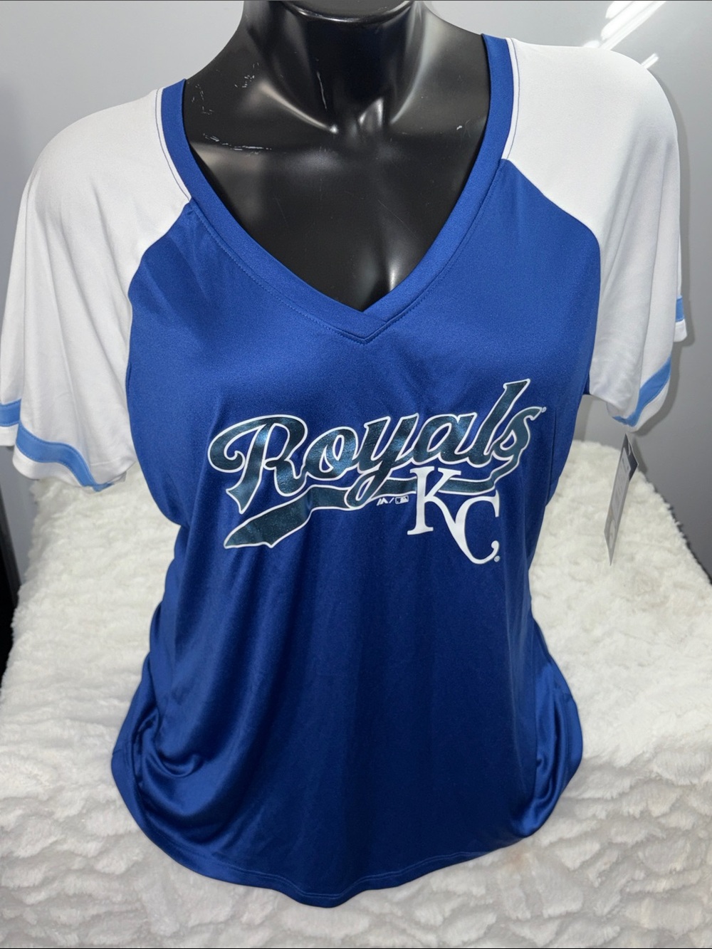 Kansas City Royals Womens Performance Baseball V-Neck Short Sleeve Shirt Lrg NWT